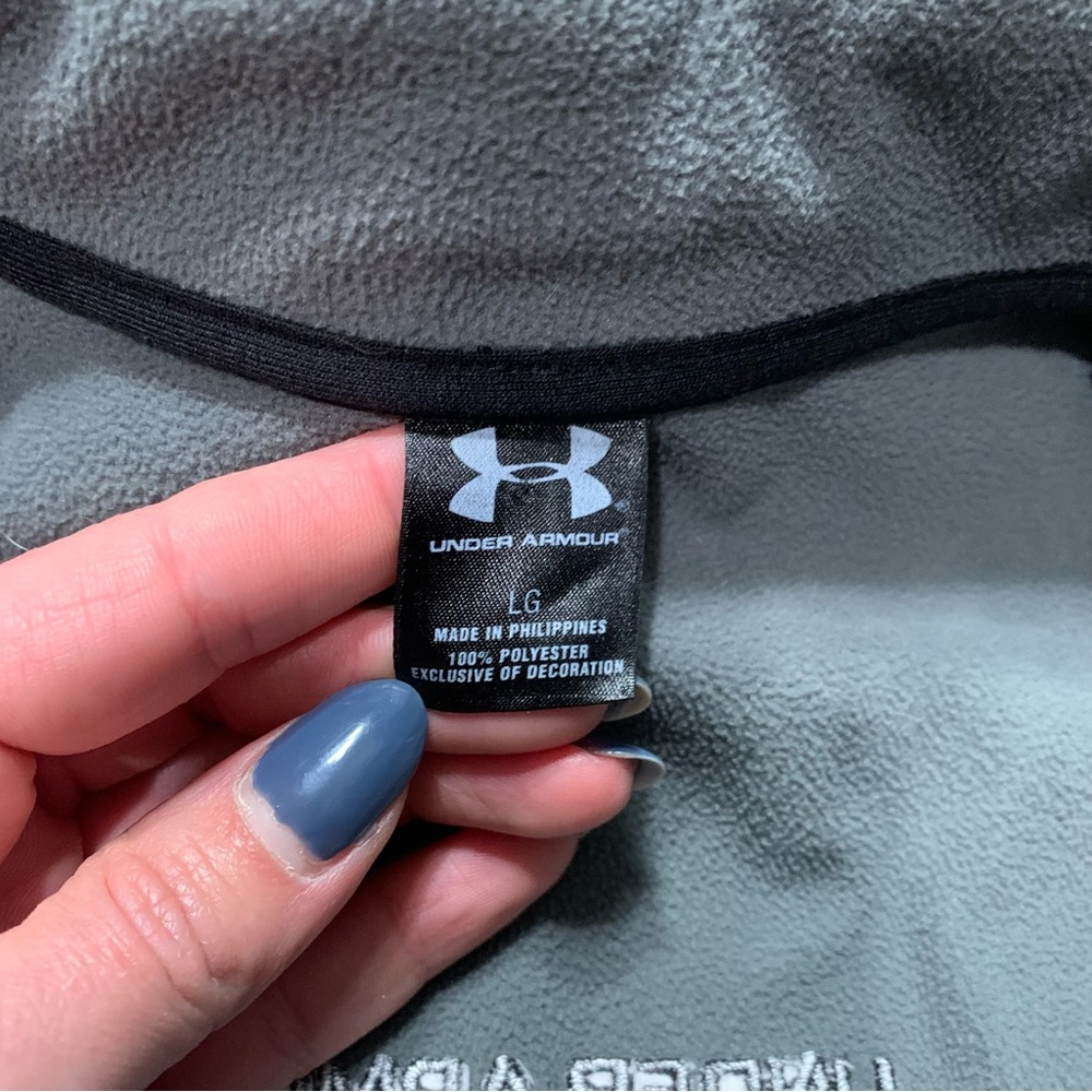 Under Armour Black Fleece Lined Vest - Large - Picture 6 of 8